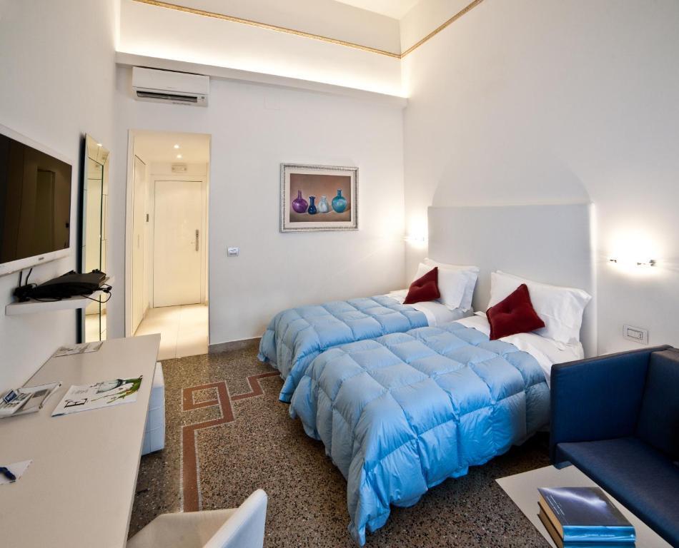 Town House Cavour Bed and Breakfast Reggio di Calabria Rum bild