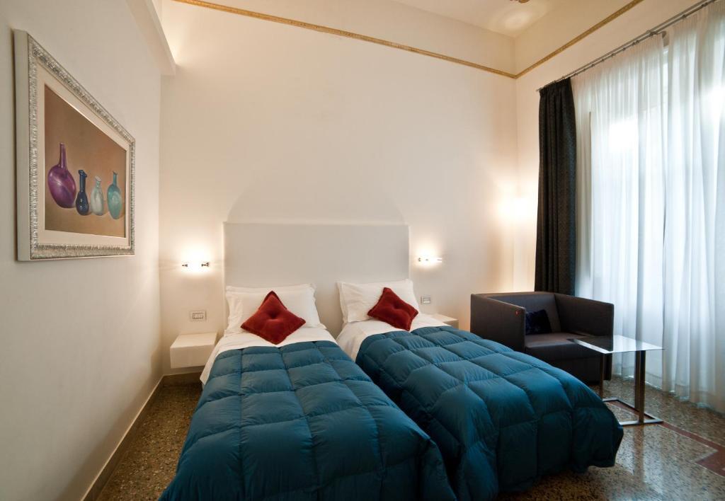Town House Cavour Bed and Breakfast Reggio di Calabria Rum bild