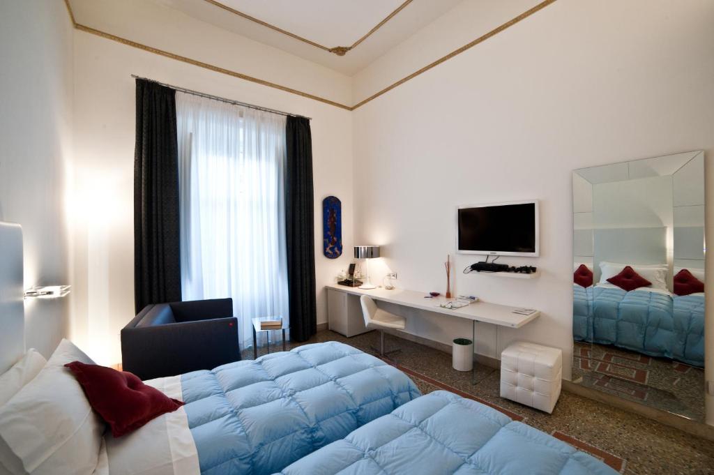 Town House Cavour Bed and Breakfast Reggio di Calabria Rum bild