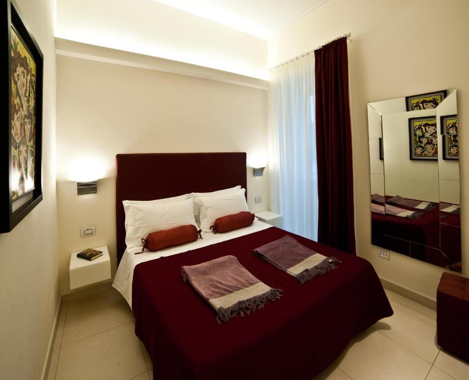 Town House Cavour Bed and Breakfast Reggio di Calabria Rum bild