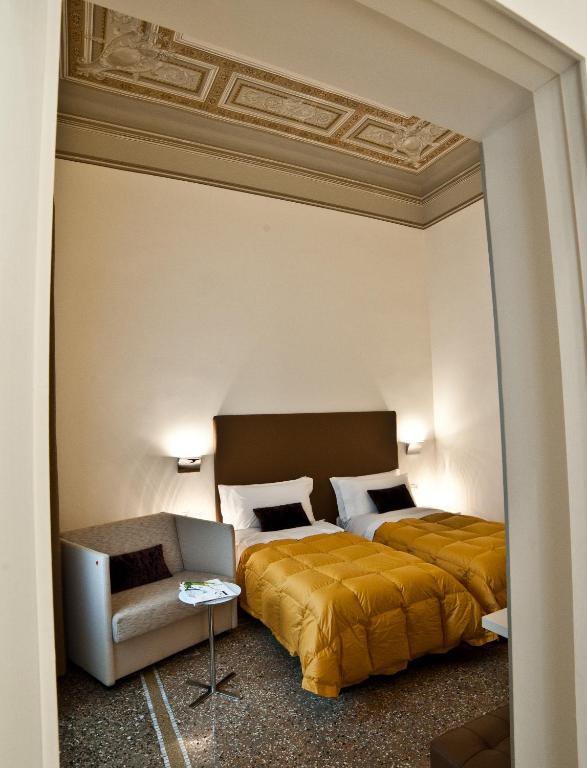 Town House Cavour Bed and Breakfast Reggio di Calabria Rum bild