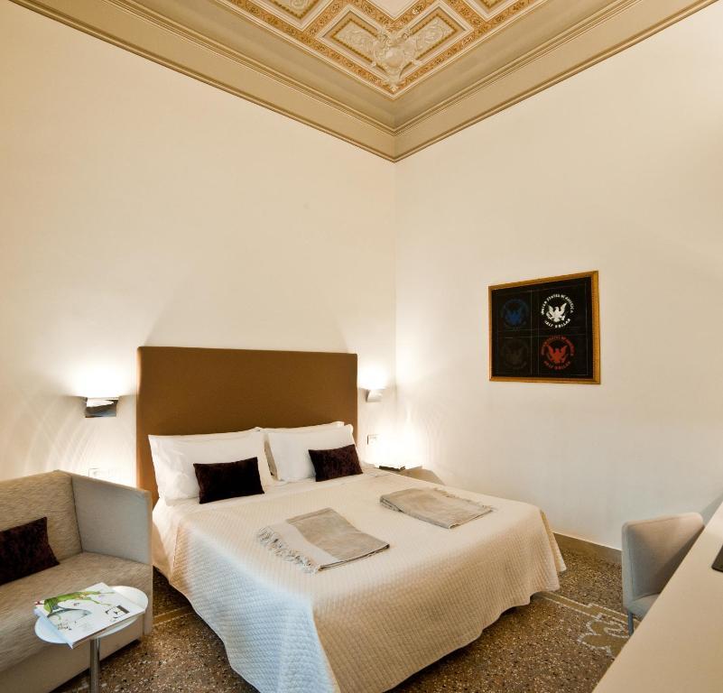 Town House Cavour Bed and Breakfast Reggio di Calabria Rum bild