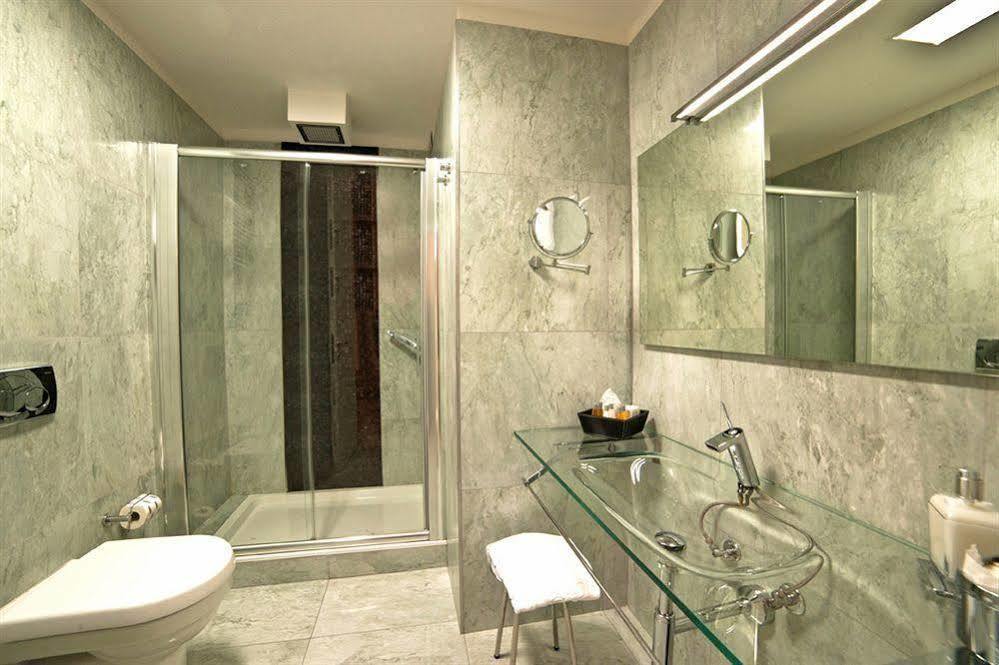 Town House Cavour Bed and Breakfast Reggio di Calabria Exteriör bild
